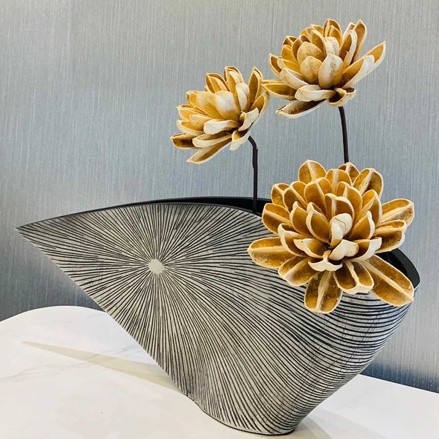 Modern Art Ornaments Luxury Living Room Resin Vase Model Creative Dried Flower Vase Simulated Floral Tabletop Home Decoration C251124