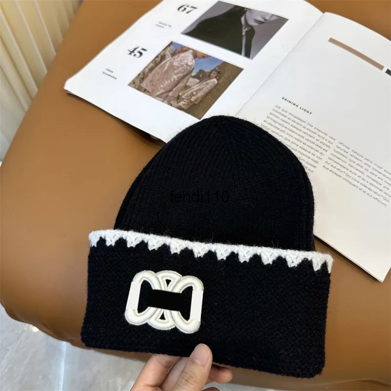 Beanie/Skull Caps Designer Womens Beanies Winter Autumn Mens Wool Bonnet Luxury Warm Fitted Hats Soft Cashmere Street Fashion Beanie Hats pretty