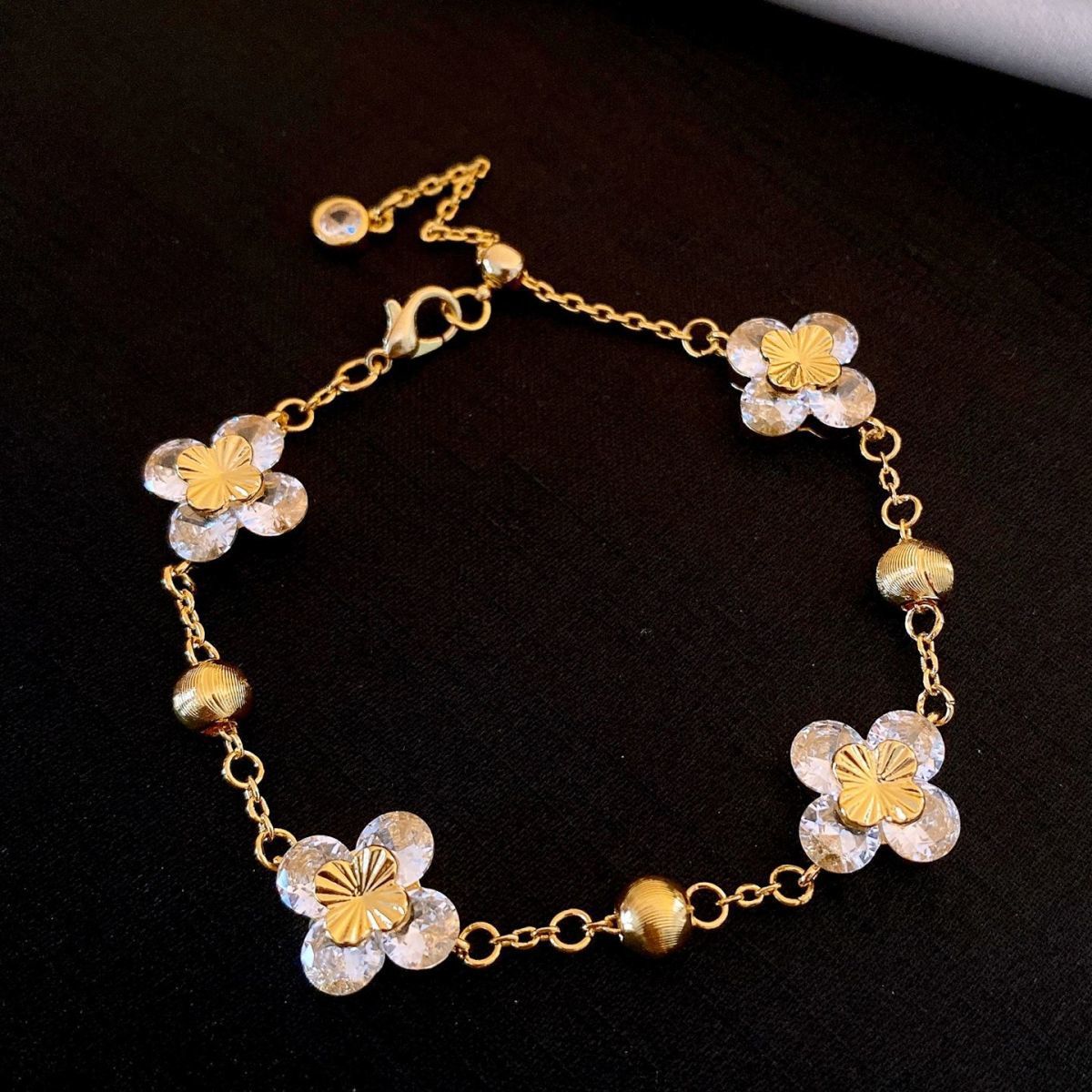 New Zircon Round Flower Adjustable Bracelet Korean Style Sweet Elegant Luxury High-end Jewelry - view 7