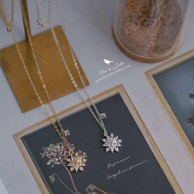 Snowflake necklace pendant S925 Silver 18K Gold Sterling Sier 5A Zircon Chic Corower Necklace