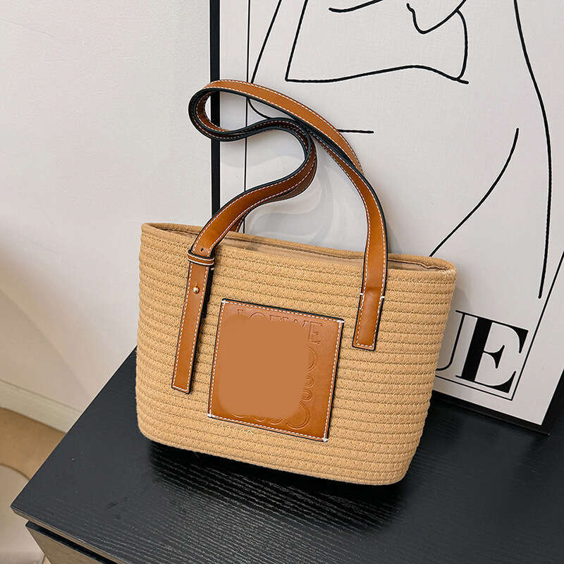 Grass large capacity underarm beach handmade woven commuting tote bags, tidal bags