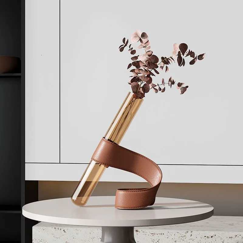 Nordic Modern Artistic Vases Simple Glass Tubular Living Room Desktop Vases Leather Bracket Handmade Luxury Personal Home Decor C251124