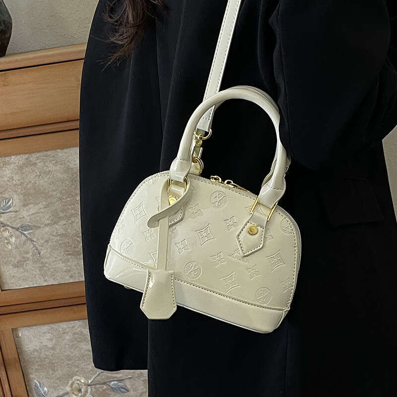 2025 Super Popular Shell Fashion Versatile Light Luxury High-End Feel Women's Shoulder Free shipping designer new Bag Crossbody Stylish Cross-Bor