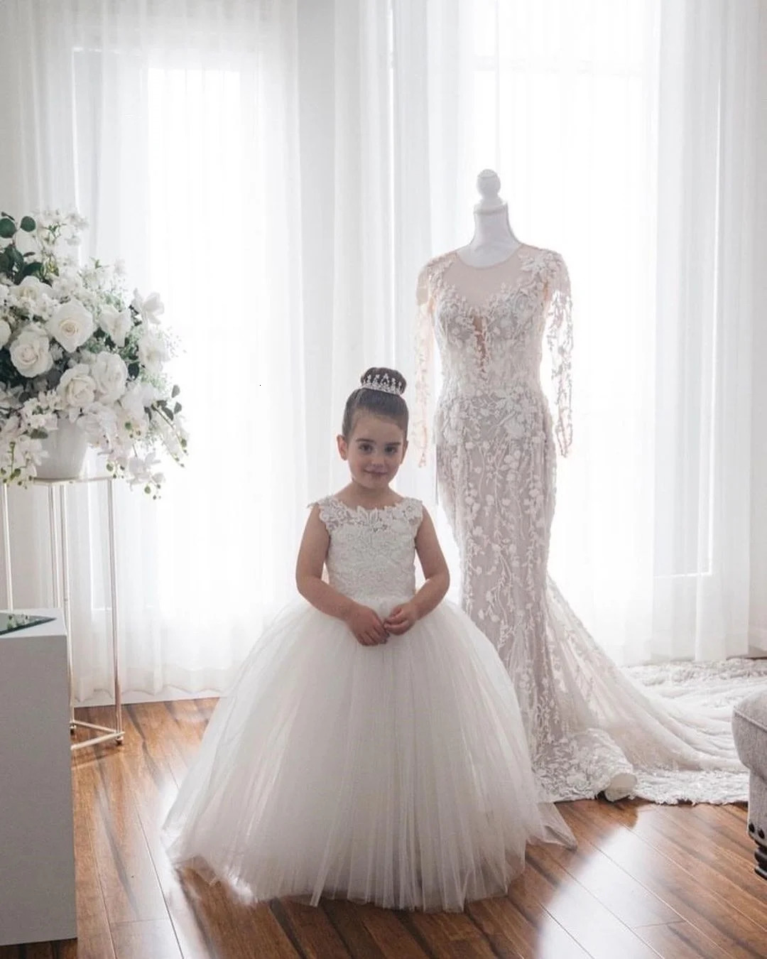 BABYONLINE 3-9 Years Lace Tulle Flower Girl Dresses Princess for Kid Child Wedding Party Long Train Junior Bridesmaid Gown 251124