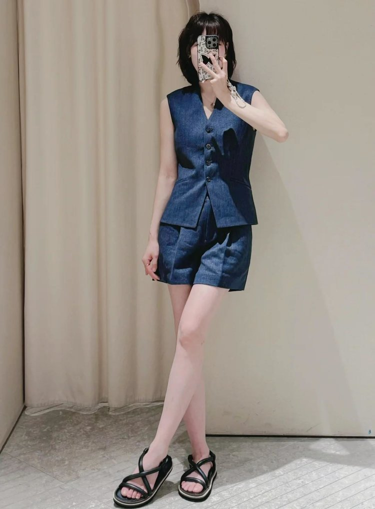 SLP blazer suits Vogue Paris 2025 Fashion Week Show Customized Fashion Tailored clothing mens and womens Fashion Paris.M16