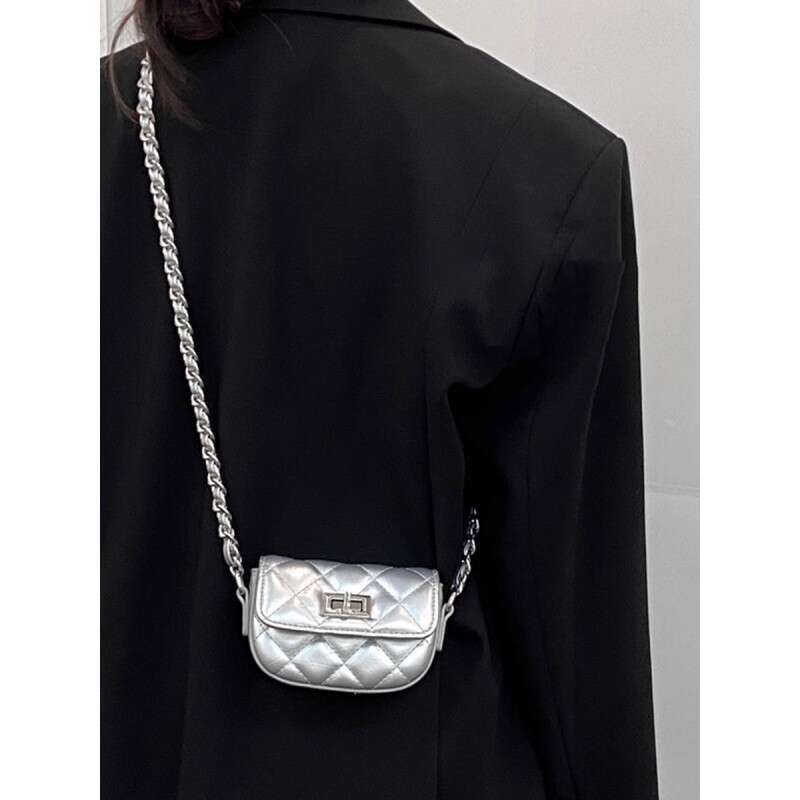 Super Hot Silver Mini for Women New Item Small Fragrance Light Luxury Niche Design Summer Crossbody Bag