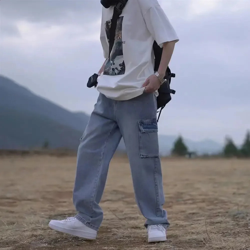 Fashionable Japanese style mens jeans loose fitting straight leg cargo pants blue casual pants mens casual wide legs 250423