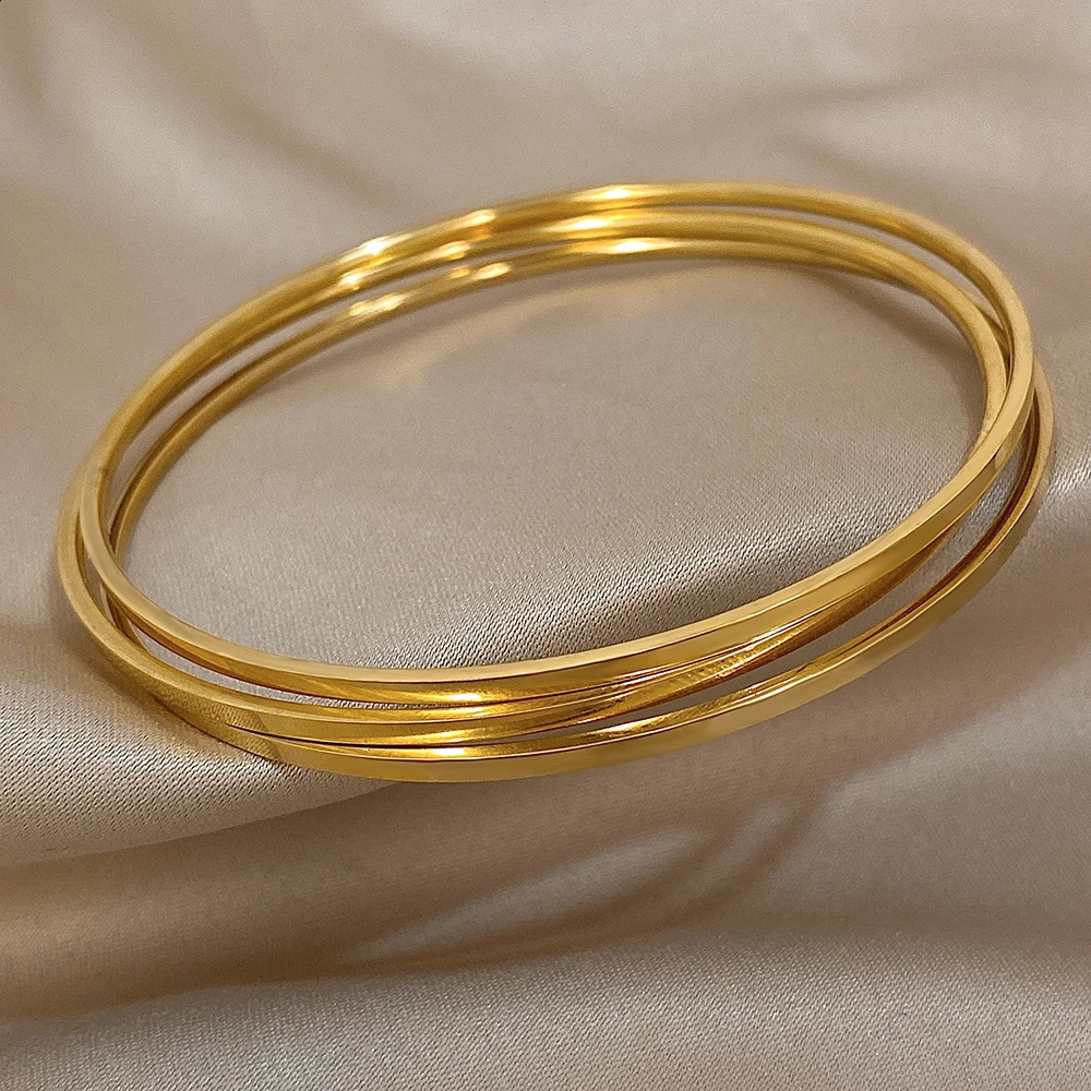 3 Mixcolor ultrathin stainless steel bracelets suitable for women stylish and smooth 18K goldplated stacked bracelet waterproof jewelry 250415