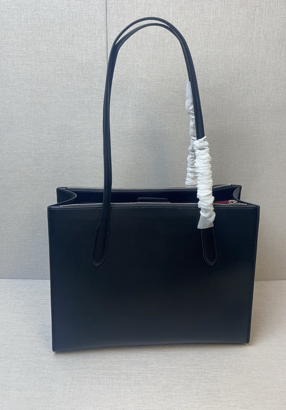 K105 Spacious Designer Sports Tote: A Comprehensive Solution for Your Active Lifestyle
