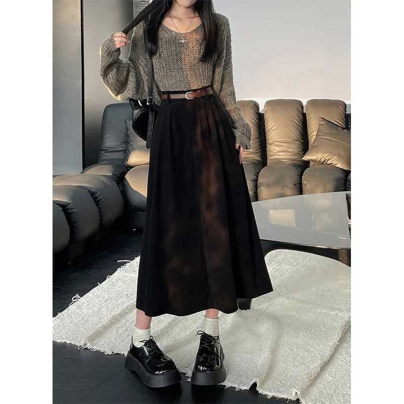 Retro belt Corduroy Midi skiing womens high waisted pleated A-line skiing autumn and winter streetwear Korean casual full set skiing M250424