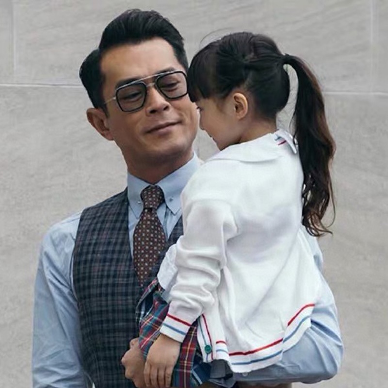 FLIGHT 006 Luxury Sunglasses High-Quality Titanium DTS Square Classic Retro Designer Brand Fashion Men Driving Vintage Trendy Travel Vacation UV400 IV