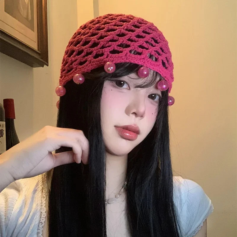 Ins Personalized Beaded Hand-woven Beanies Cap for Women Summer Autumn Travel Po Versatile Retro Hollow Pullover Hat 250420