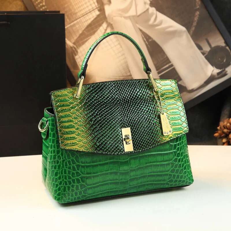 Genuine Leather Women's 2023 New Fashion Ladies Small Crossbody All-Match Elegant Mom Handbag Snake Pattern Shoulder Bag
