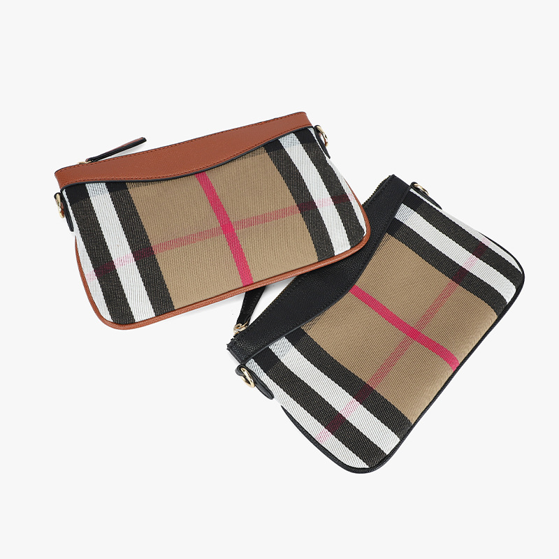 Luxury Bag 2025 New temperament canvas bag fashionable and versatile single shoulder cross body bag womens classic plaid envelope bag