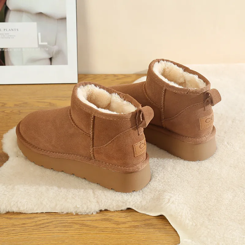 2025 hot selling shoes, free delivery, cowhide price affordable luxury winter anti slip snow boots with thick plush cotton shoes, anti fading yellow