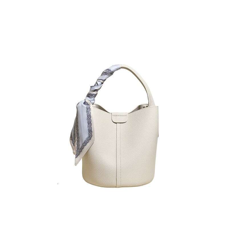 Small Niche Single Shoulder Bucket New High End Sensory Vegetable Basket Hand Held Women S Work Commuting Crossbody Bag For Women