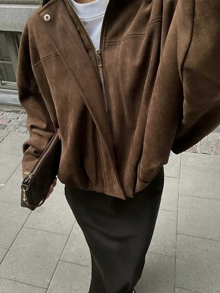 Vintage Brown Suede Jacket Women Fall Winter Casual Loose Bomber Coat Fashion Zipper Long Sleeve Cardigan Commuting Outerwear J251124