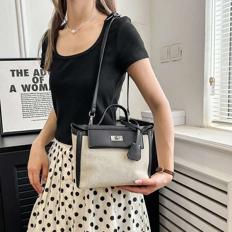 Hot Sale Of The Season New Women's Fashion Canvas Shoulder Bag Retro Classic High-End Feelings Trendy Color Block Handbag Stylis