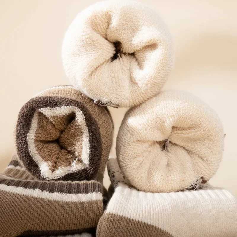 5 Pairs Thick Winter Mid-Calf Childrens Socks Cartoon Brown Bear Patterns Boys Design G251124