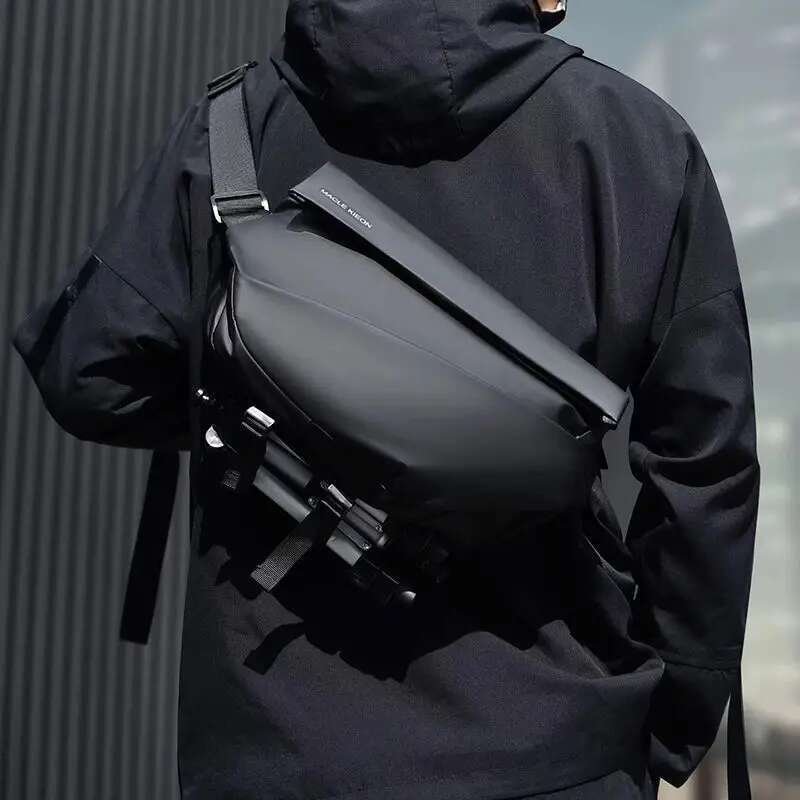 Commuter Chest Messenger Riding Motorcycle Backpack Sports Men's Shoulder Bag Fashion
