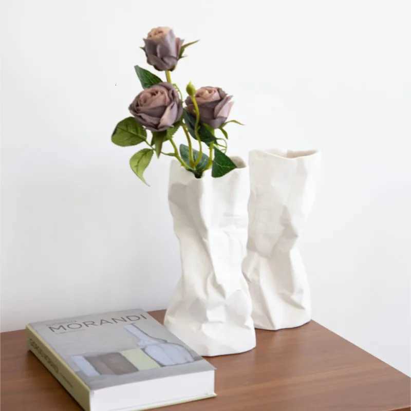 Nordic Ceramic Vase Creative Vase with Dried Flowers Living Room Decoration Flowers Hydroponic Vase Home Decoration Accessories C251124