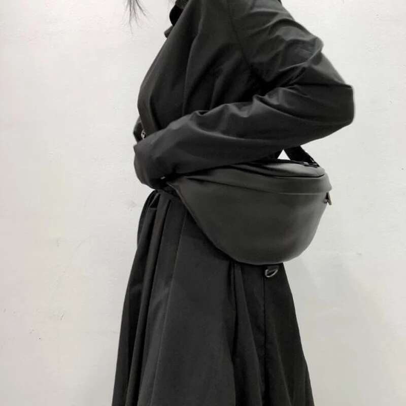 Designer Bag Casual Cowhide Crossbody Chest Bags Fashion Women Real Cow Leather Cool Saddle Waist Pack Shoulder Bag Sac Main Femme