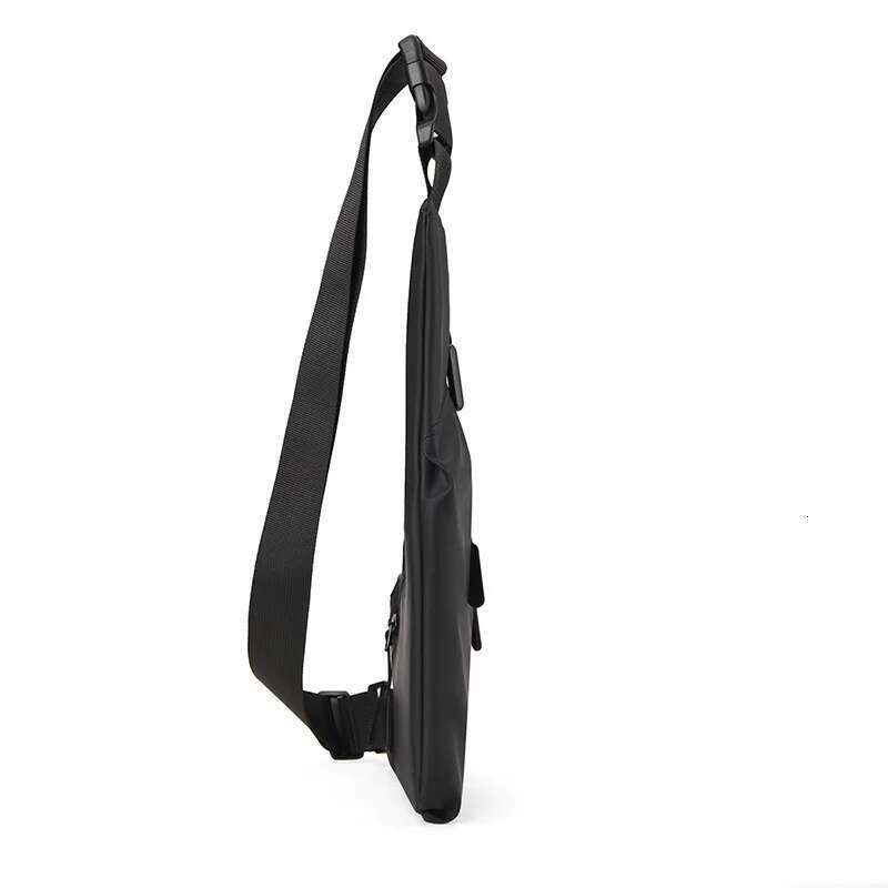 Designer Bag 2025 2025 New Anti-Theft Close Gun Triangle Leather Film Men's Left And Right Crossbody Leisure Chest Bag Luxury Bag