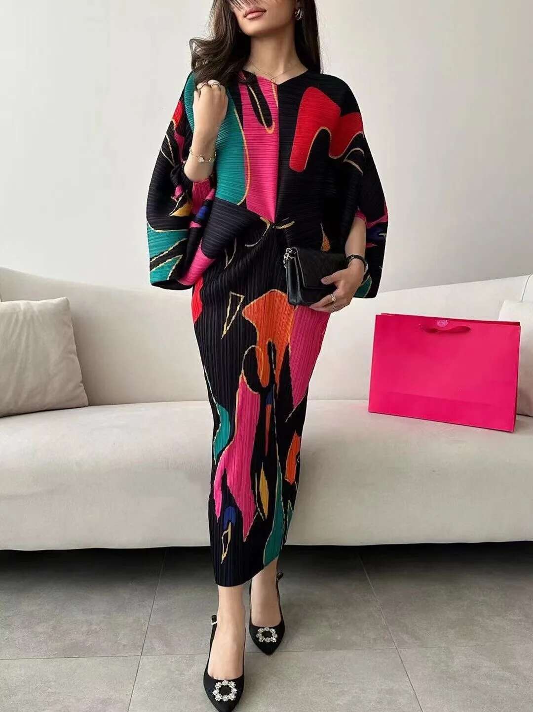 Miyake Pleated Spring Summer Elegant Graffiti Print Bat Sleeves Sexy Front And Back V-Neck Slim One Step Long Dress