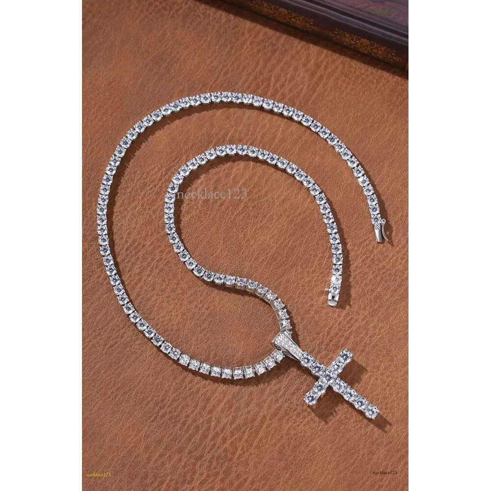 Necklaces Cross Pendant Hip Hop Necklace 4mm 5mm Vvs Moissanite Dia Tennis Chain Sier for Women Men Jewelry 2024 new