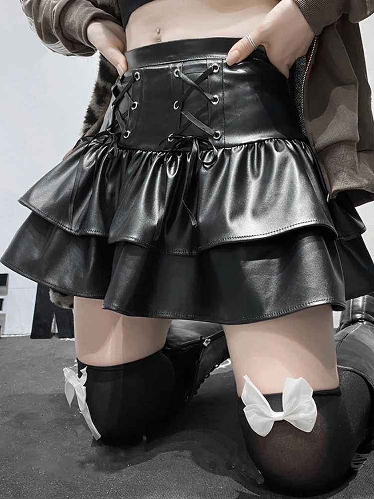 PU Leather Mini Skateboarding Punk Style High Waist Lace with Black Wrinkles Skateboarding Street Clothing for Girls Dark Academic Clothing M250424