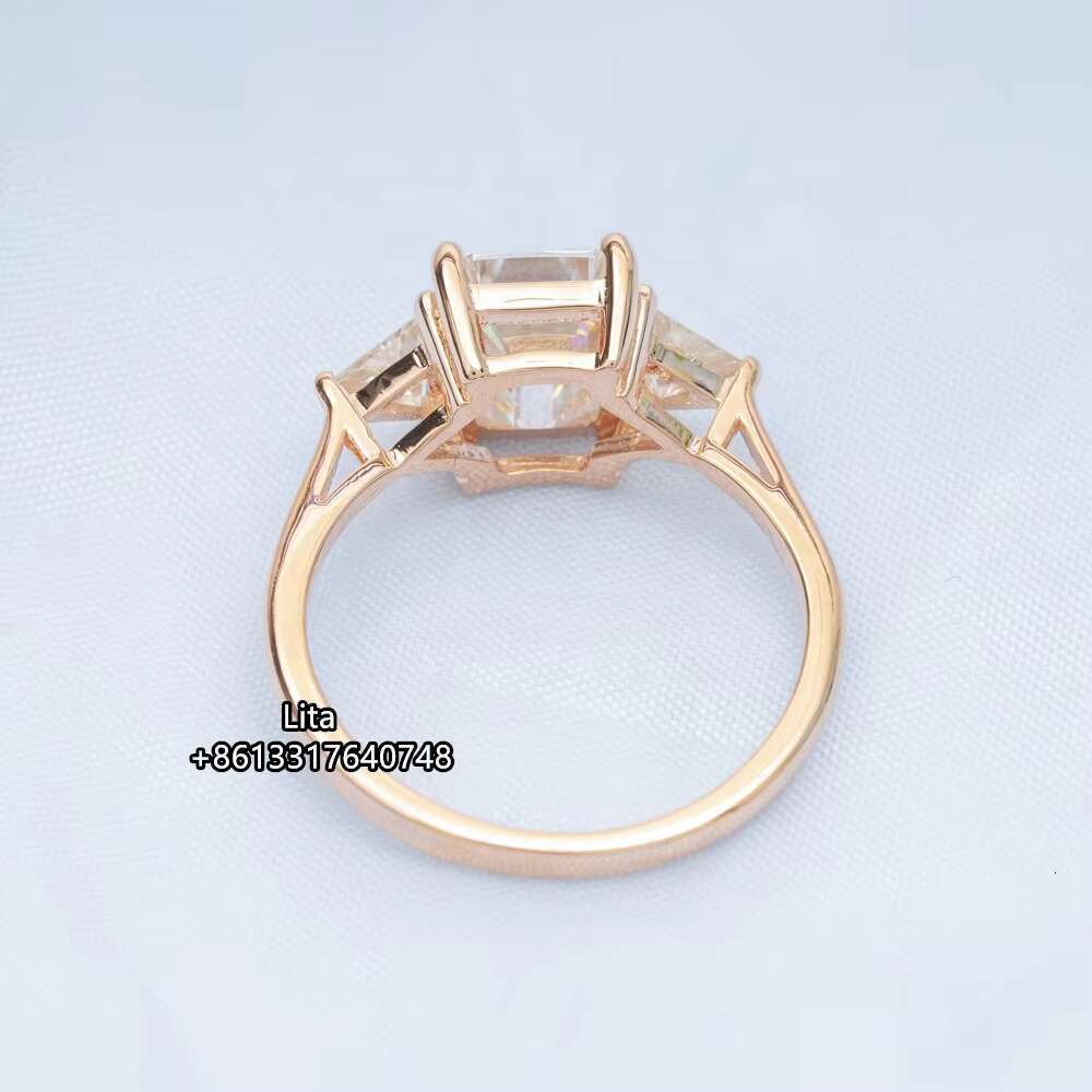 Fashion Sparking Bling Triangle Emerald Cut 2ct Wedding Engagement Moissanite Diamond New Arrival Ring