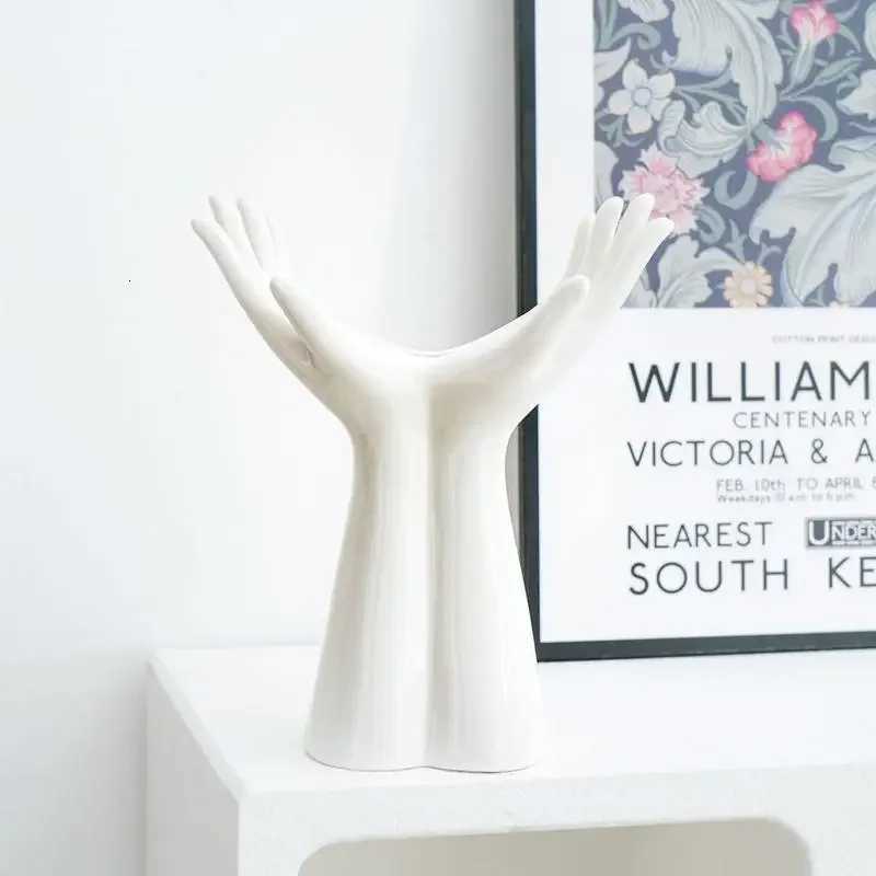 Hand Shaped Flower Vase Flower Arrangement Decoration Mariage Flower Vase Porcelain Ornaments Home Decor Living Room Decoration C251124