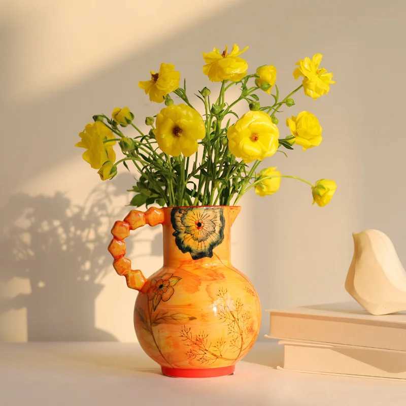 Ceramic Vase High-end Hand-painted Flower and Bird Art Vase Modern Light Luxury Flower Arrangement Vase Water Flower Cultivator C251124