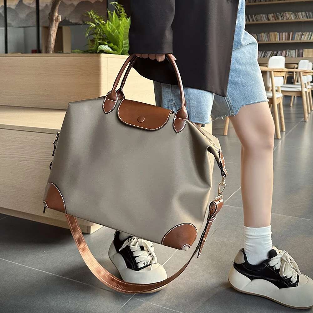 Large Capacity Fashion Women Handbag Waterproof Nylon Casual Crossbody Bag Travel Portable Shoulder Strap Pack Bag