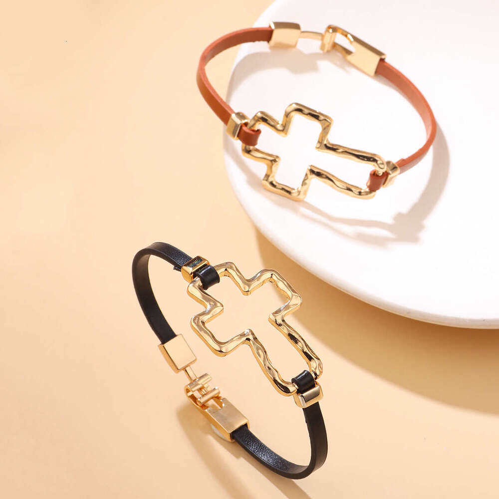 Hot selling metal exaggerated versatile fashion design creative cross heart electroplating trendy wristband