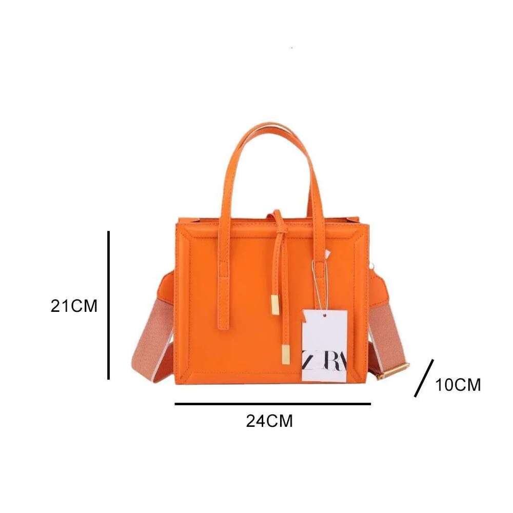 Spring New Small Squarebag Fashion Single Shoulder Crossbody Large Capacity Commuter Tote All-Match Women's Bag
