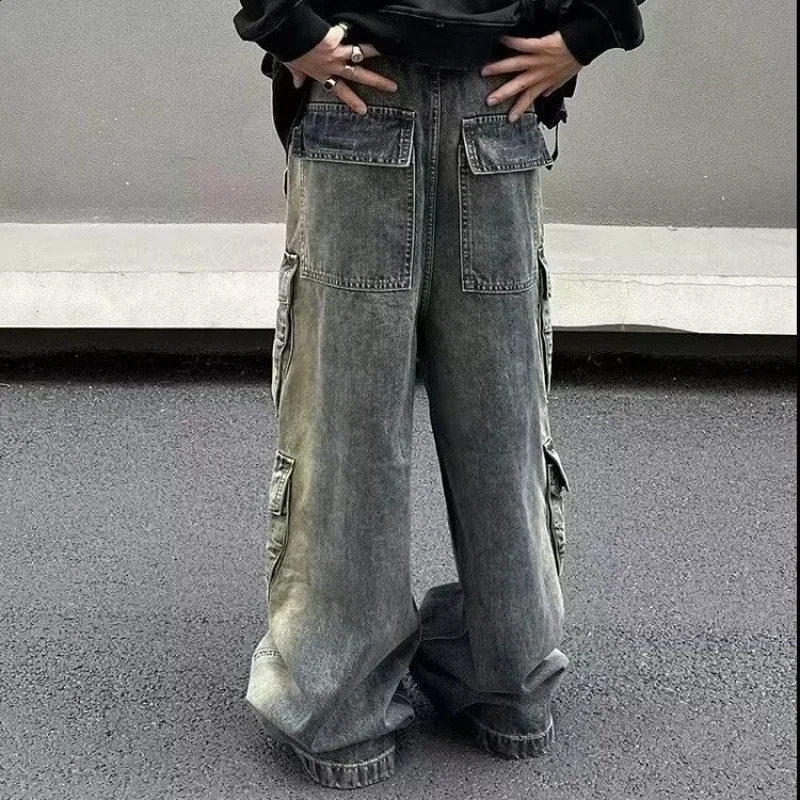 Simple and stylish washed blue multi pocket wide leg straight jeans lazy Harajuku clown trend 250423