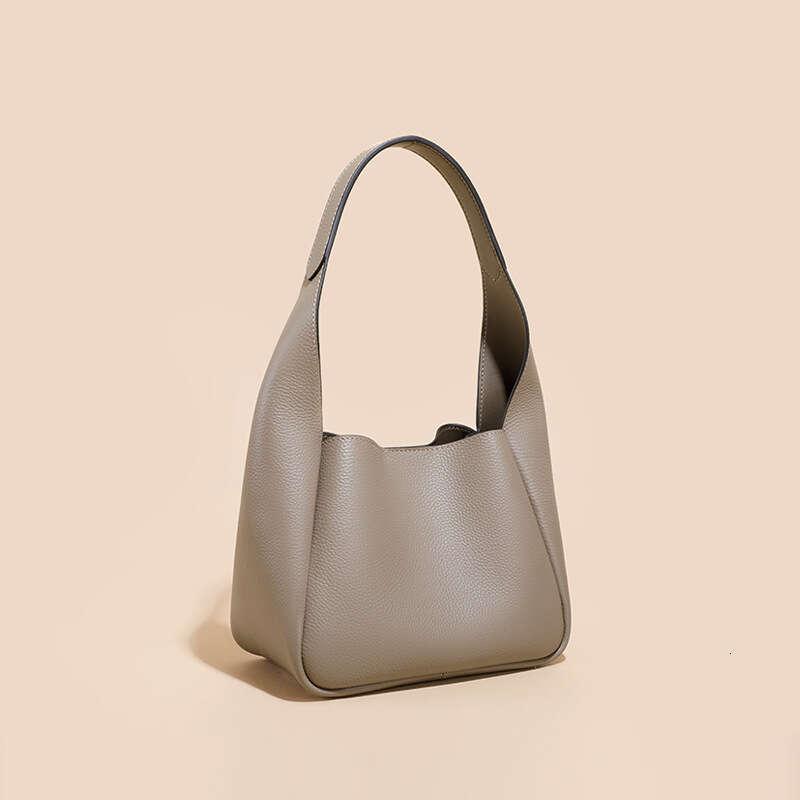 Genuine leather top layer cowhide bucket high-end single shoulder Guangzhou armpit bag, vegetable basket women's bag