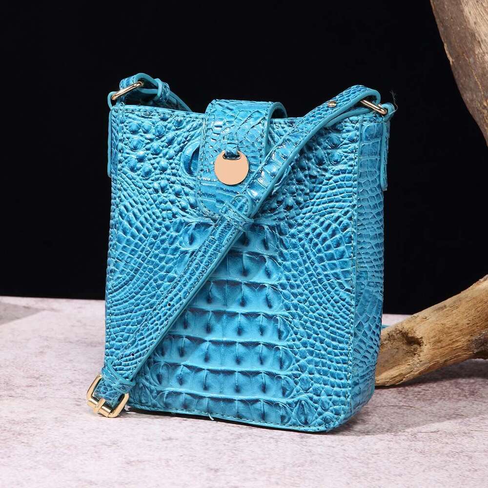 Luxury Designer Crocodile Emed Women's Leather Satchel Purse Elegant Crossbody Bag