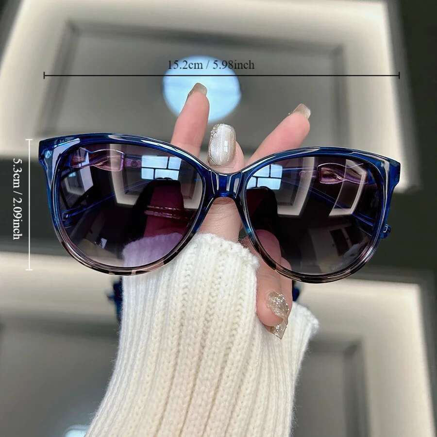 Retro fashion, men's and women's sunglasses, women's and men's brand designer sunglasses, mirrors, travel