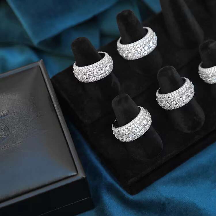 Hip Hop Ring Fashion Customized S925 Sterling Silver Iced Out VVS Moissanite Diamond Ring for Rapper Jewelry Gift