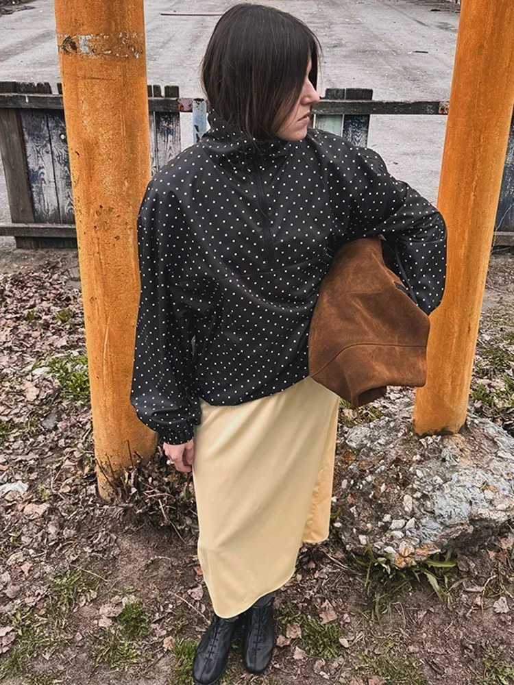 Womens Casual Polka Dot Printed Zipper Jacket Fashion Full Sleeves High Collar Loose Coat 2025 New Autumn Lady Commute Outwear J251124