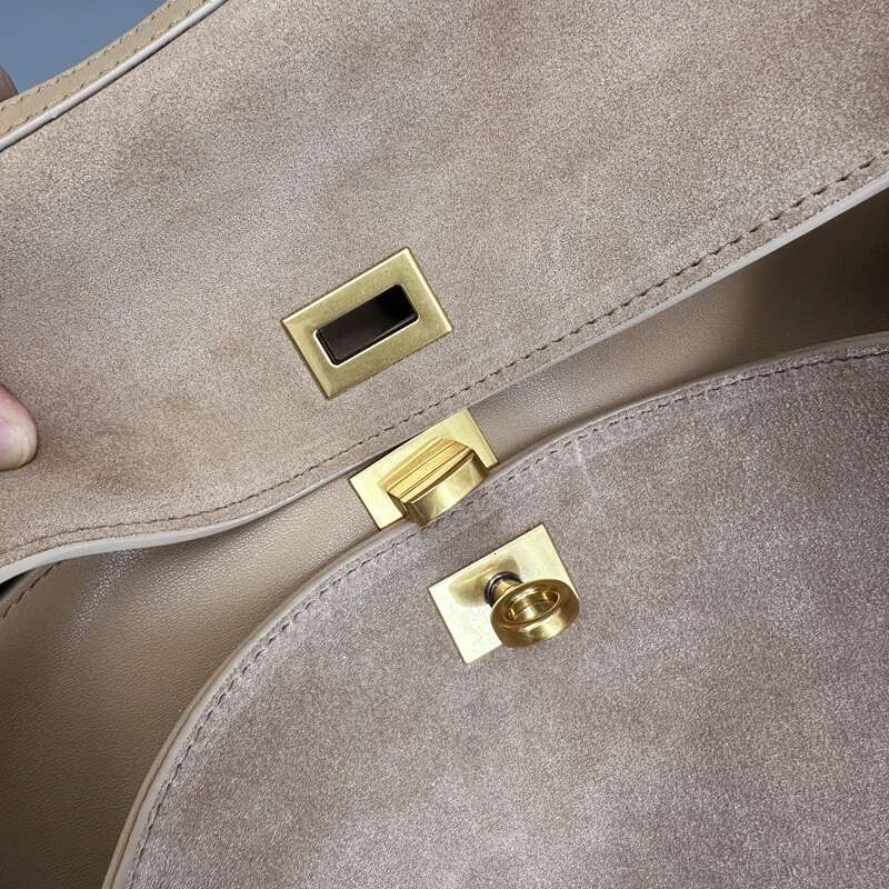 Designer Bag Frosted Cowhide Handbag Woman High-Capacity Shoulder Crossbody Bag Advanced Feeling Commute Versatile Fashion New Style