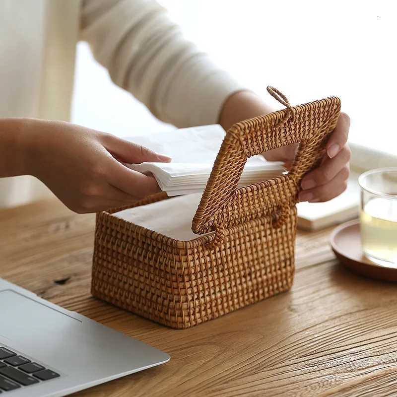 Rattan Tissue Box Desktop Toilet Paper Handkerchief Case Simple Napkin Holder Hand Woven Car Tissue Paper Dispenser Home DecorM251124