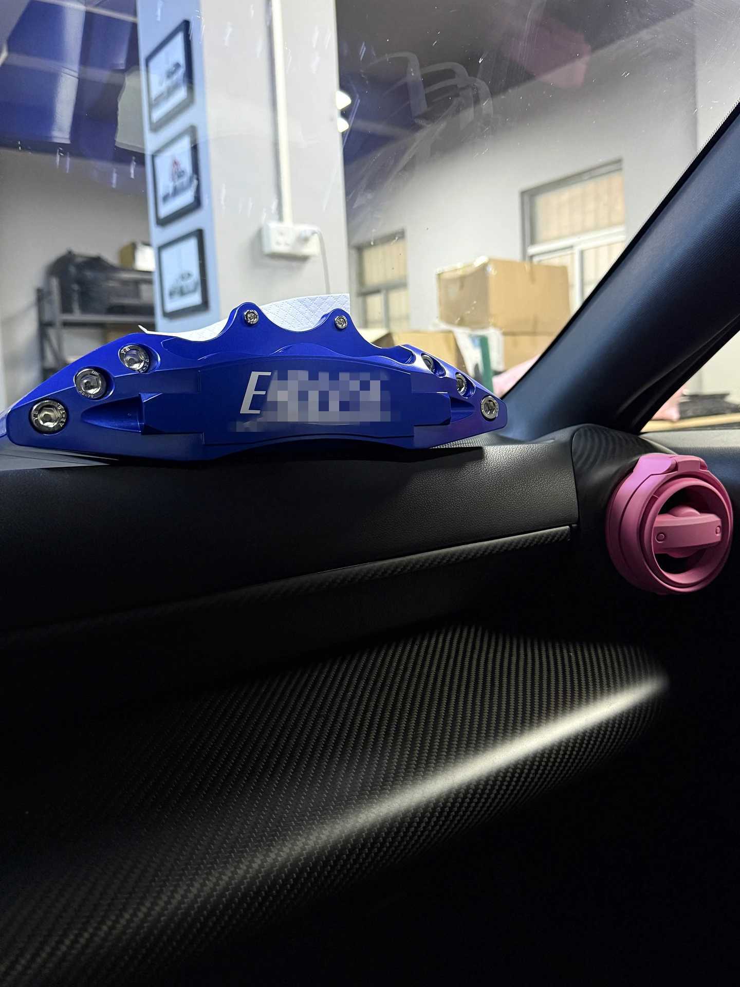 Night Kids Automotive Culture Merchandise - Brake Caliper Style Tissue Box A Must-Have for Auto EnthusiastsM251124