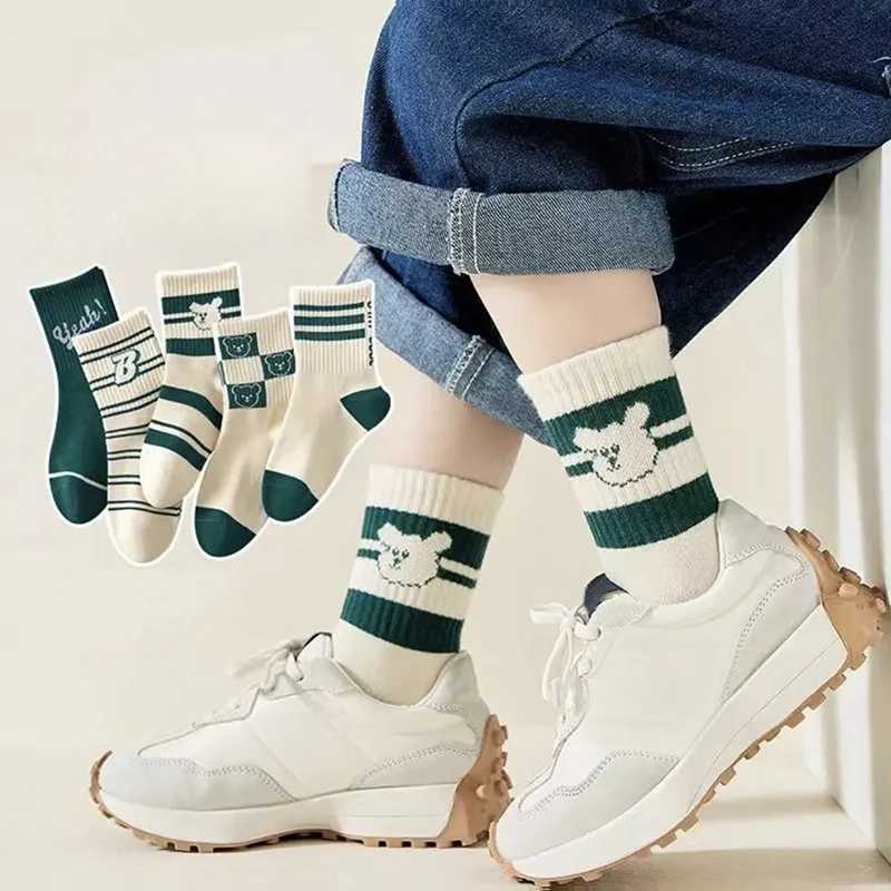 5Pairs Autumn CHIldren Sports SOCKS Fashion Stripe Kids Middle Tube Sock Baby Cotton SOCKS 1-12Year Boys Girls Footwear G251124