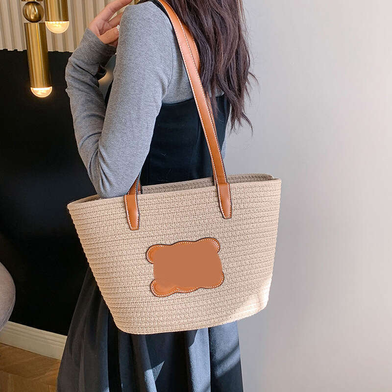 Grass large capacity underarm beach handmade woven commuting tote bags, tidal bags