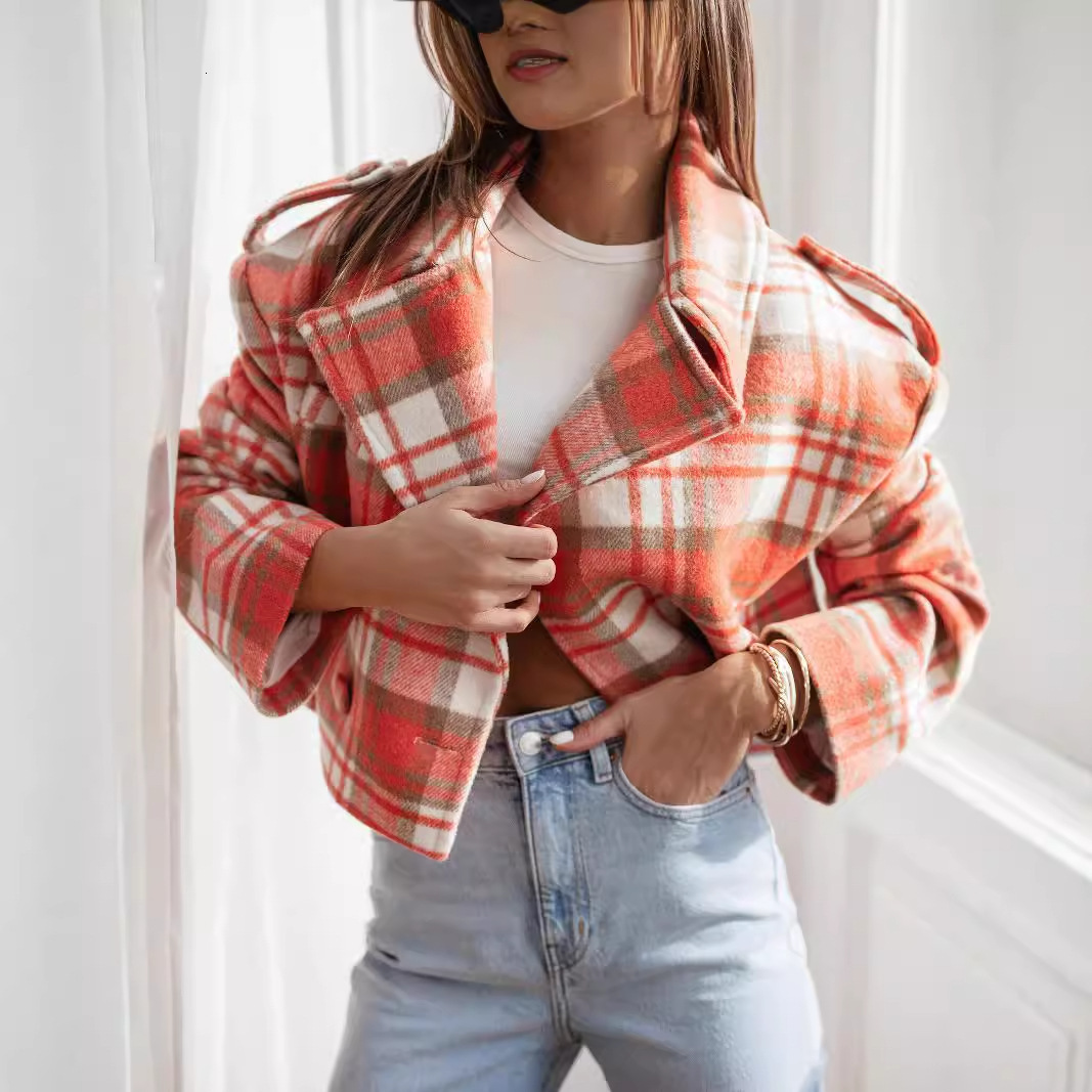 2024 new autumn and winter fashionable British suit collar plaid printed woolen jacket for women