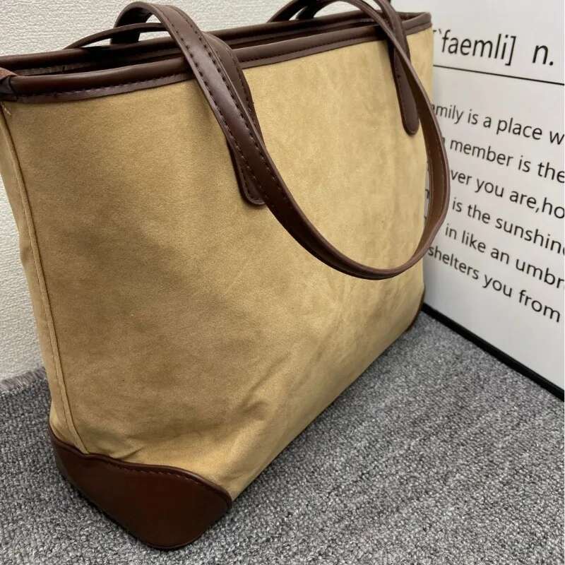 New High-end Multifunctional Handbag For Autumn And Winter With Large Capacity Suitable For Students To Attend Classes And Commute. One Shoulder Handb
