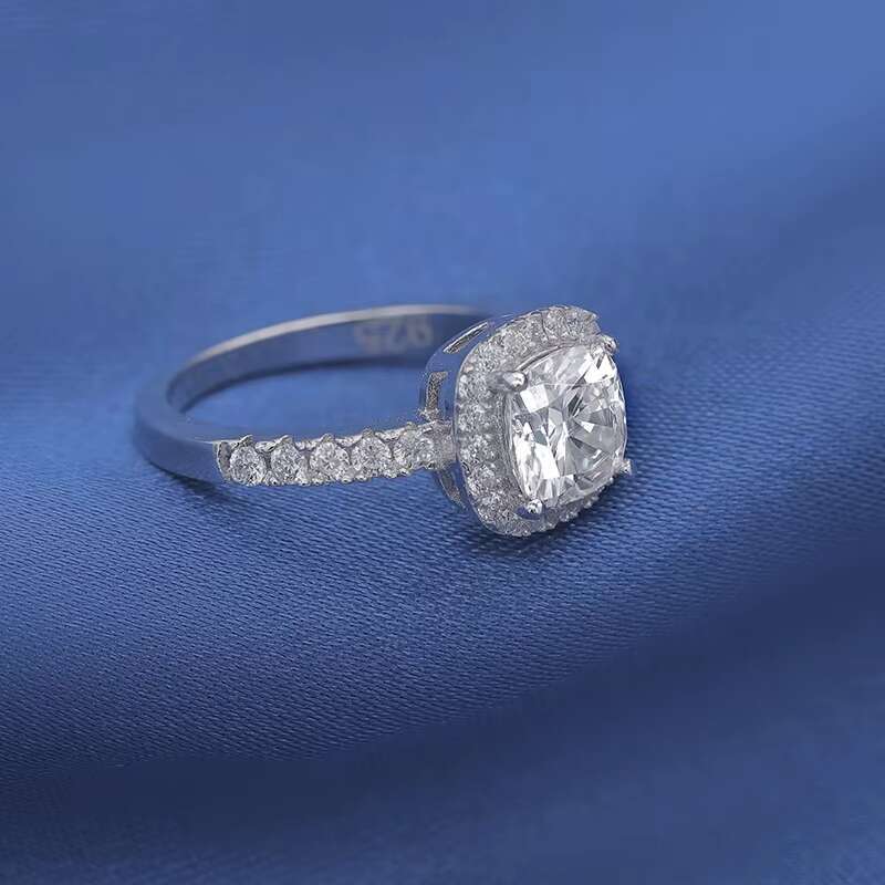 925 Sterling Silver Lab Grown Cushion Cut Moissanite Diamond Engagement Ring for Women